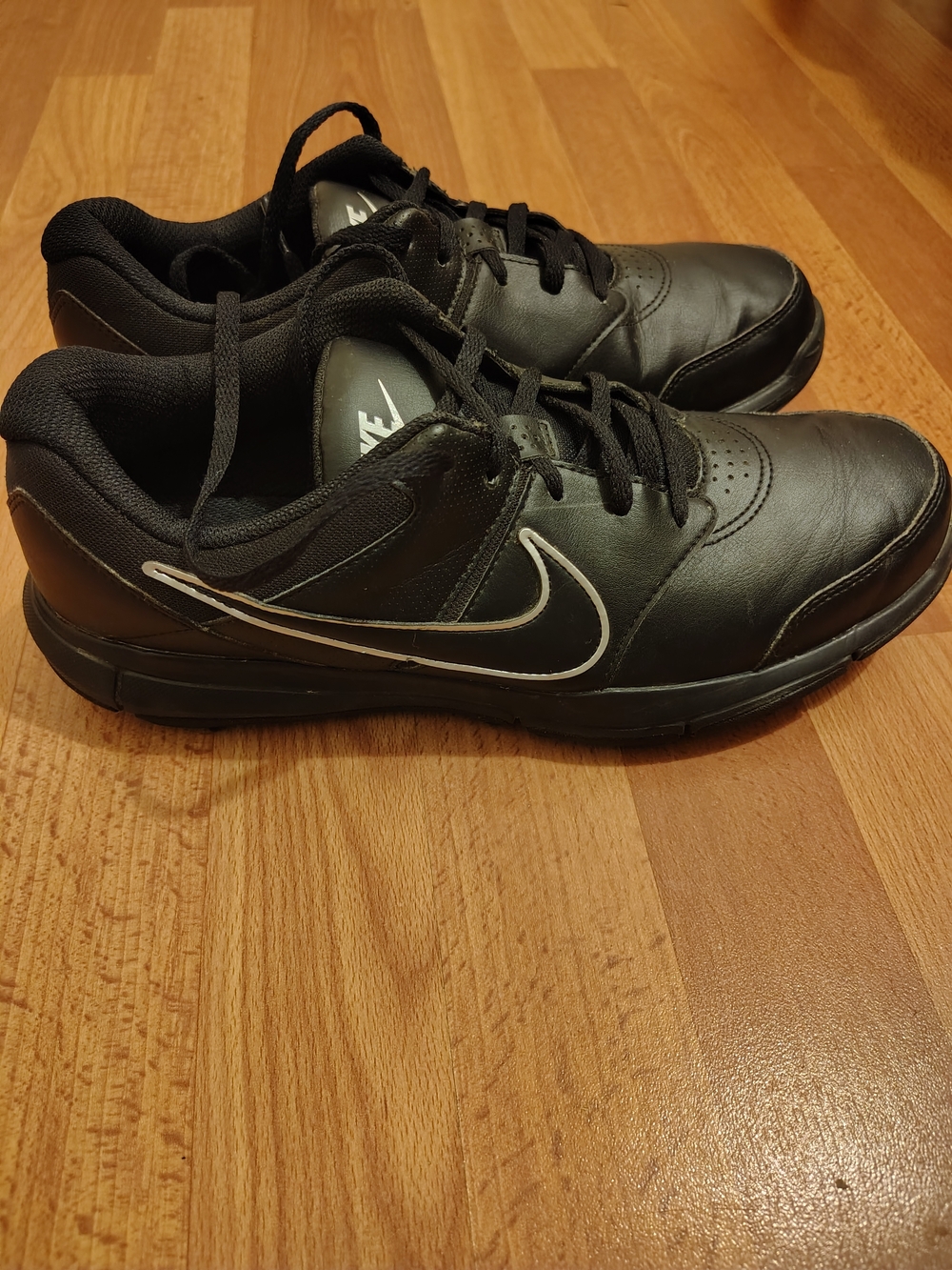 Nike Dura Sport 4 Men's Size 9 Spiked Golf Shoes Black And Metallic Silver